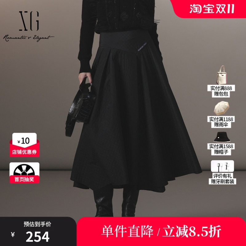 XG/雪歌XJ403034A690黑色淑女风高腰半身裙时尚冬季新款蓬蓬裙女