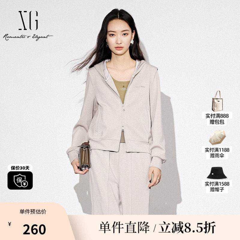XG雪歌XK307012A560浅米色连帽短外套2025秋季新款运动短款外套女