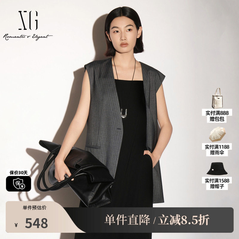 XG/雪歌 XL324003B199黑灰条纹无领西装马夹外套直筒中长马甲女装