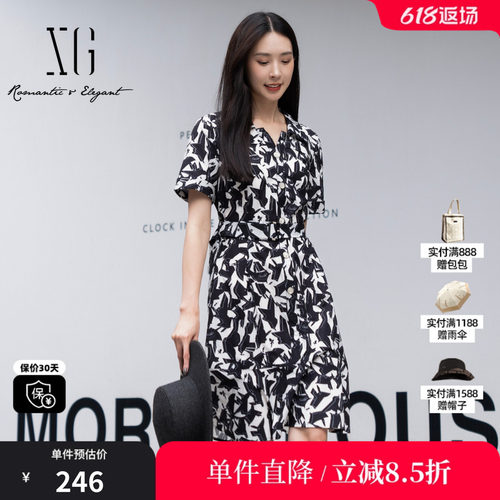 XG雪歌XJ204064B993印花短袖连衣裙时尚夏季新款翻领薄款衬衫裙女