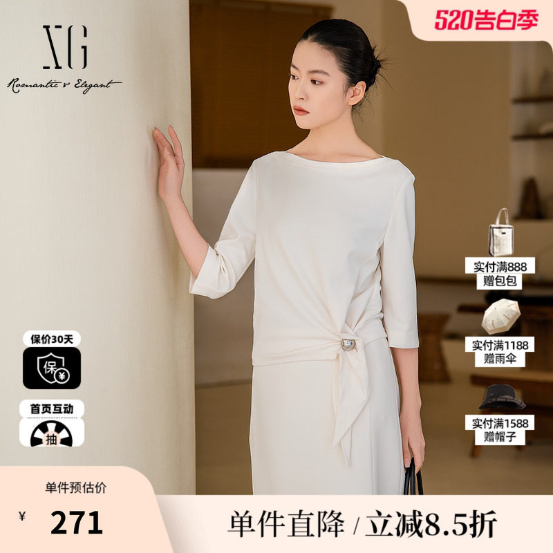 XG/雪歌XL121005A591 白色圆领中袖衬衫直筒绑带配胸针短款上衣女