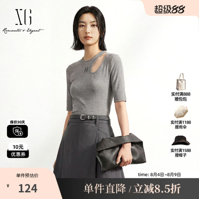 XG/雪歌XK301690A884灰色字母五分袖短袖T恤修身挖肩镂空内搭女装