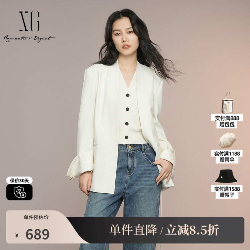 XG/雪歌XK307003A391 米白色羊毛混纺休闲西装垫肩系带长袖外套女