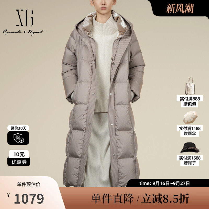 XG雪歌XK406053A673卡其色连帽羽绒服2025冬季新款长款鹅绒外套女