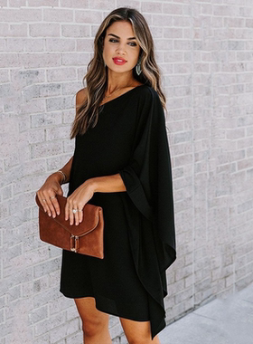 Sexy slanted shoulder one-shoulder dress性感斜肩一字肩连衣裙