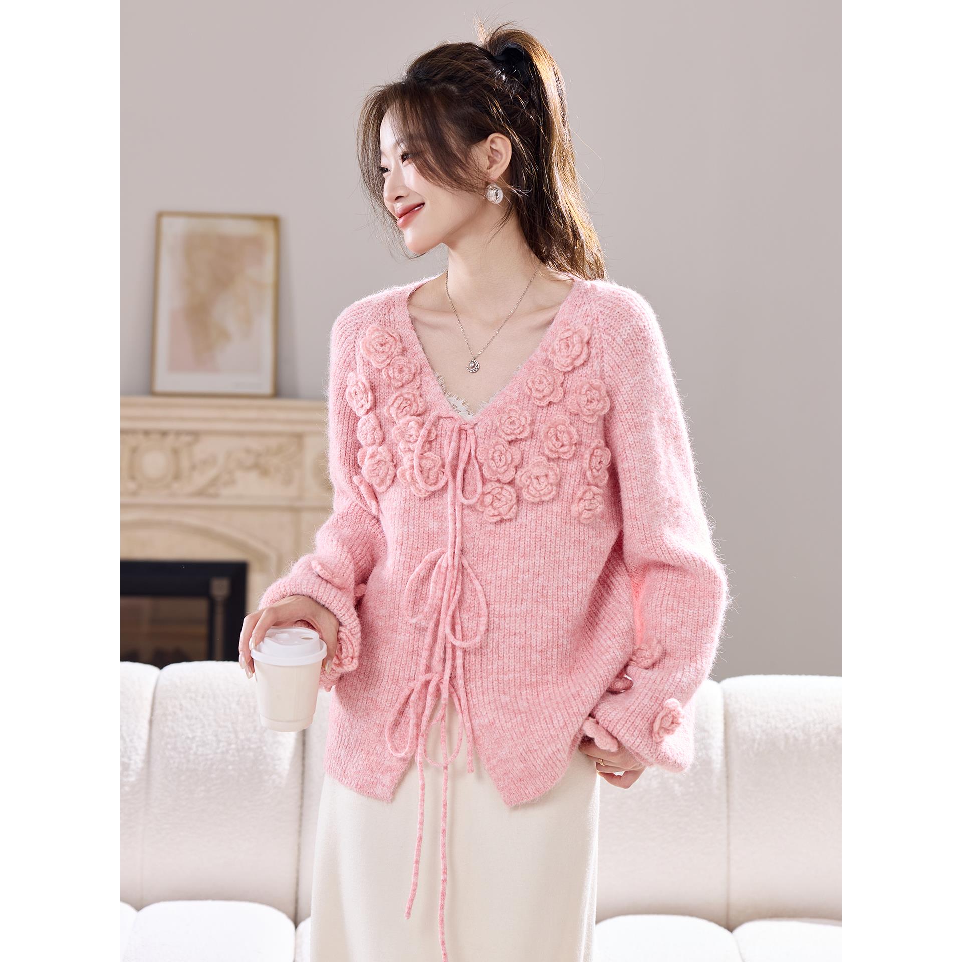 JOYIASS减龄慵懒风v领立体花朵针织开衫韩系宽松大版温柔显瘦仙女