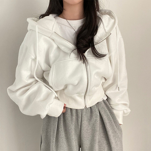 白色短款连帽卫衣外套女款宽松慵懒风秋冬2025新款爆款小个子上衣