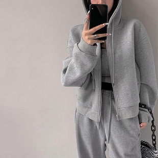 灰色短款连帽卫衣开衫拉链外套女小个子秋冬新款加绒宽松长袖上衣