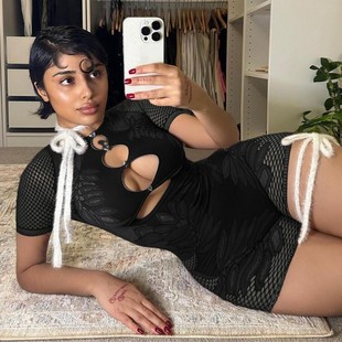 five quarter sleeve 2025 sexy neck slimming skeleton round