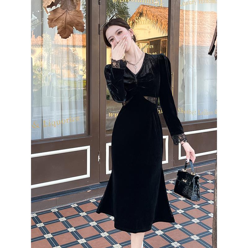 JOYIASS高级法式覆古优雅气质减龄长袖蕾丝拼接丝绒连衣裙黑色高