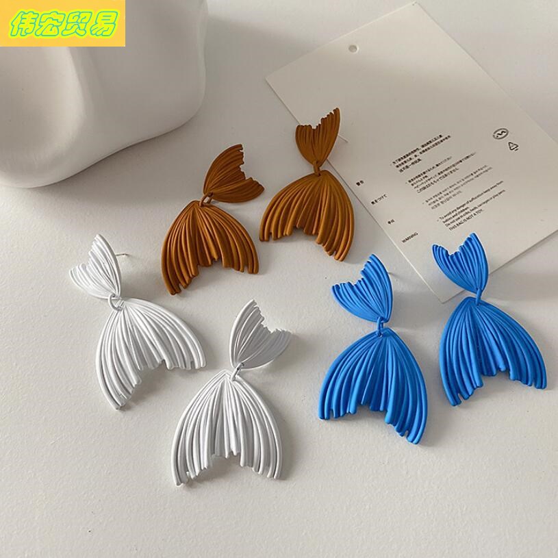 Exaggerated personality fish tail earrings female studs new