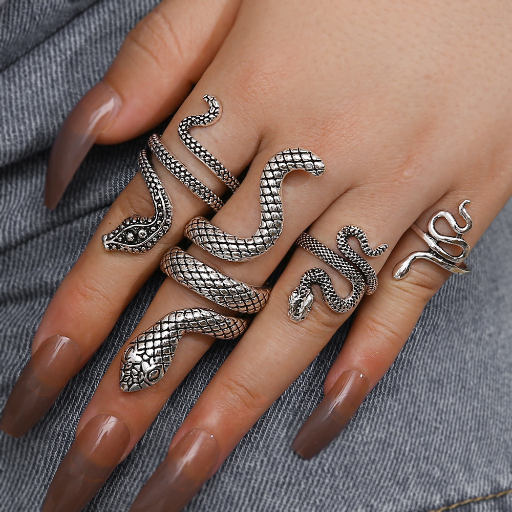 Men's Serpentine Ring Punk snake Animal Retro ring朋克戒指男