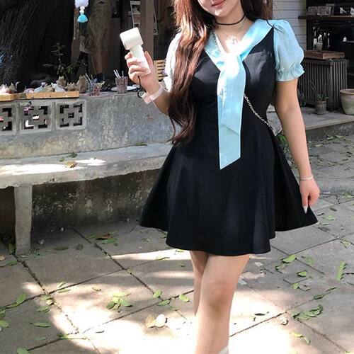 大码女装法式学院拼接连衣裙