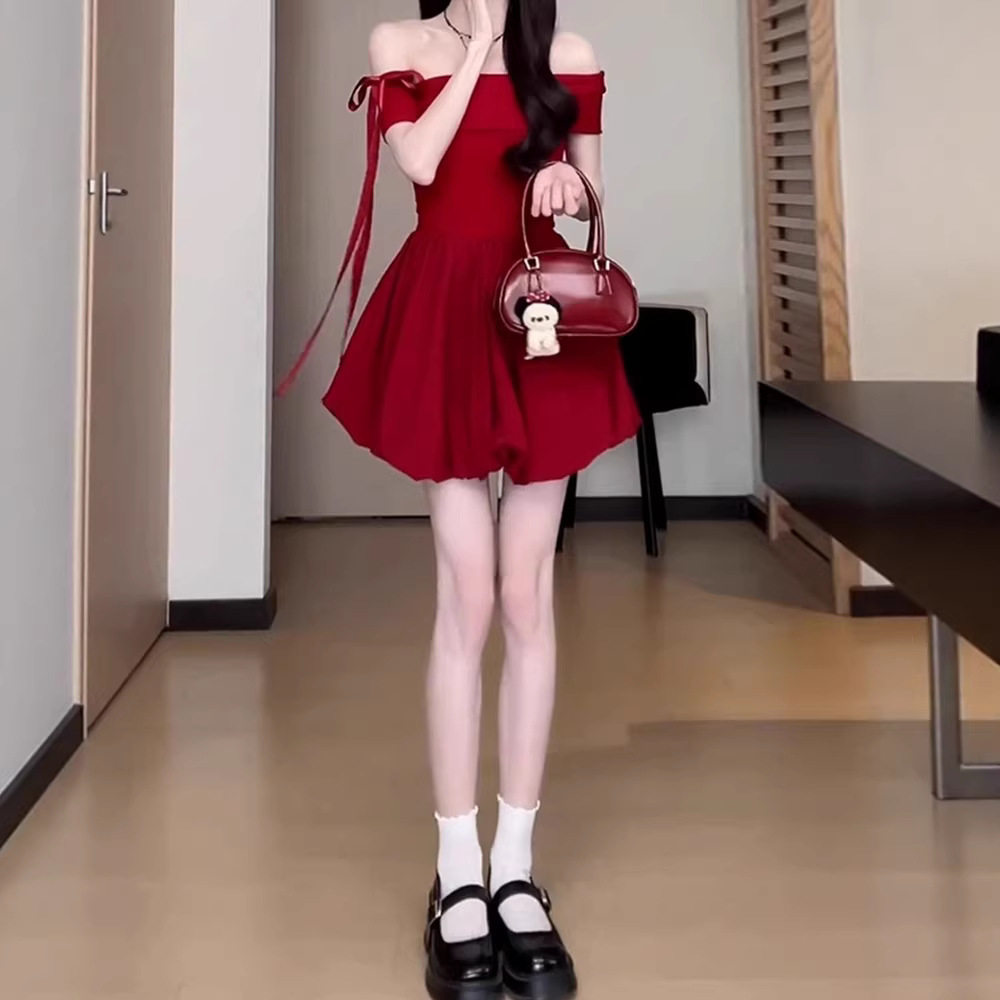 夏季法式一字肩花苞蓬蓬连衣裙