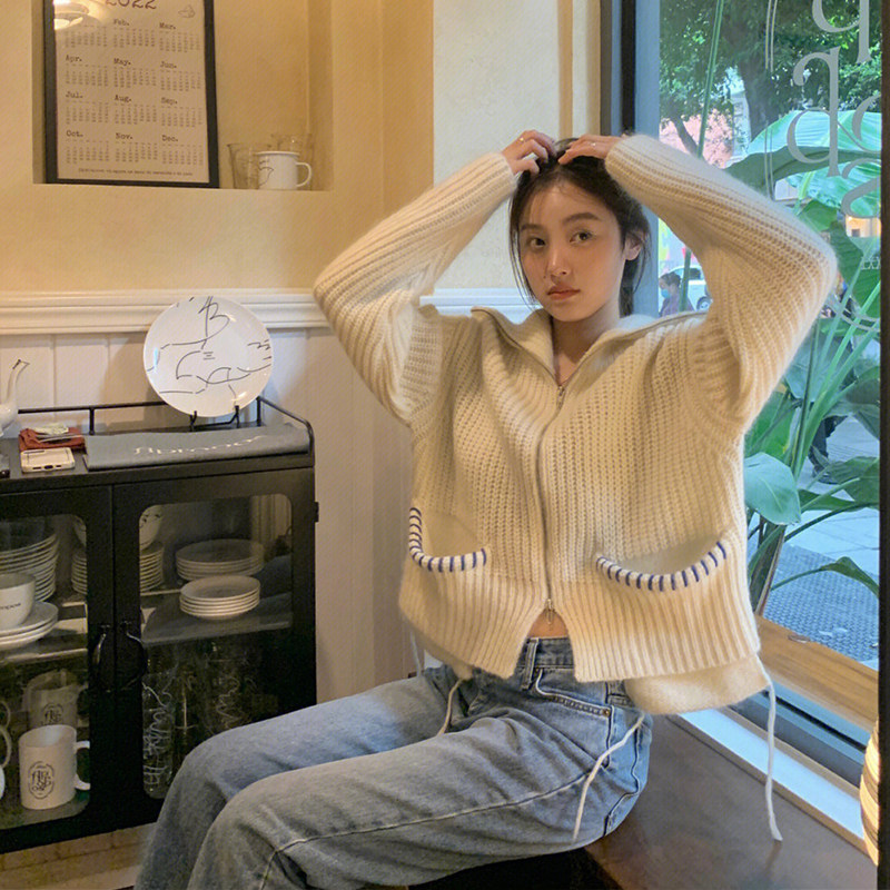 DESIGNED A SLOUCHY NAVY COLLAR ZIPPERED CROPPED KNIT FOR AUTUMN AND WINTER VINTAGE TURTLENECK SWEET AGE-REDUCING SWEATER JACKET