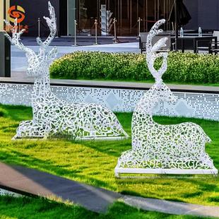 户外仿真不锈钢字母鹿雕塑摆件售楼部商场草坪园林婚庆艺术装 饰