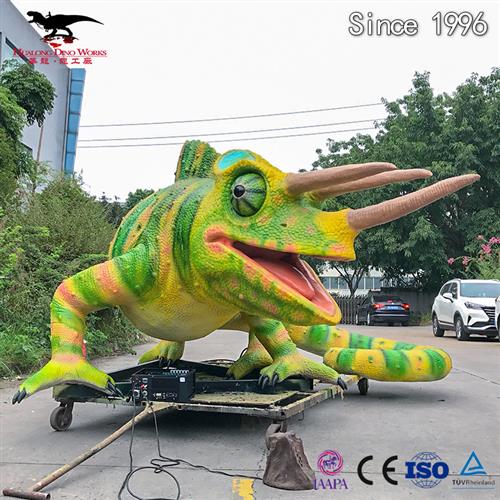 大型动物模型制作厂家户外景区变色龙互动装置自贡仿真恐龙工厂