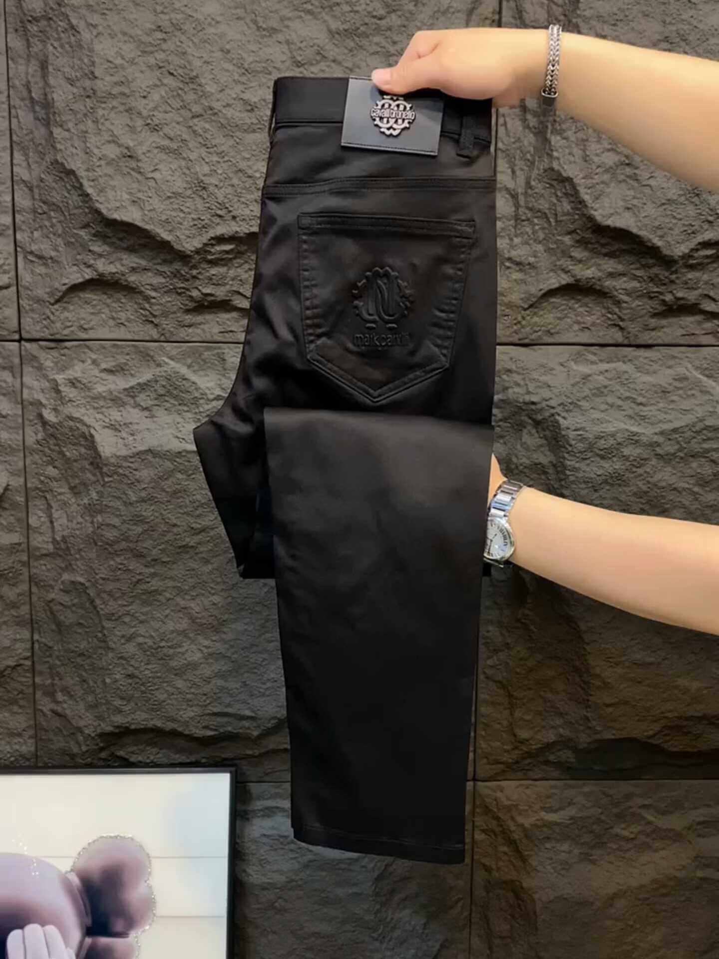 男士夏季薄款休闲裤时尚百搭轻奢流行高品质黑色显瘦直筒小脚裤帅