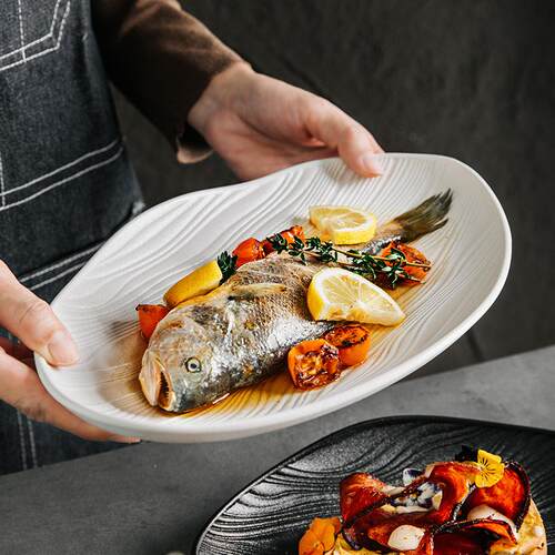 陶瓷鱼盘蒸鱼盘子简约高级感