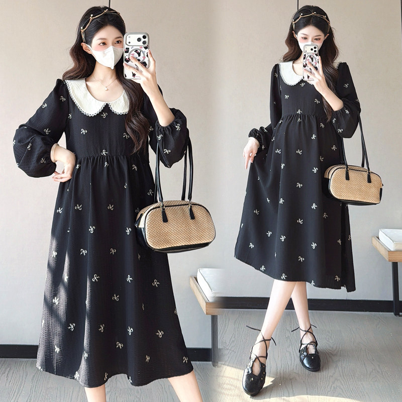 实拍2026春季新款孕妇装大码韩版宽松简约气质显瘦中长款连衣裙