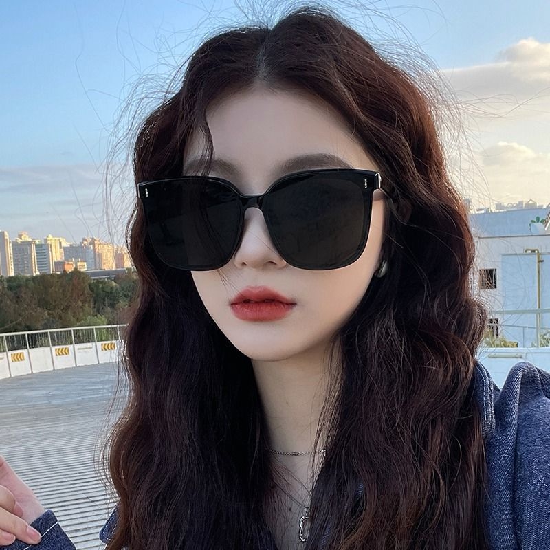 ins墨镜女高级感沙滩防晒情侣太阳镜男开车遮阳司机眼镜新款正品