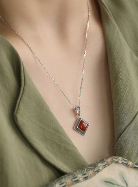 925纯银几何菱形南红玛瑙吊坠项链气质个性时尚复古国风百搭饰品