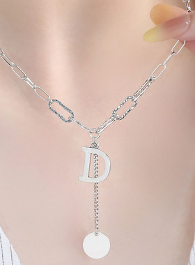 925银圆牌项链女休闲风锁骨链女轻奢高级感小众设计链子毛衣链