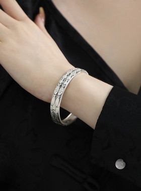 足银鱼儿通勤风手镯女足银手镯女高级感银镯子女999实心镯子手环