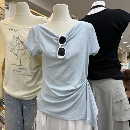 E念8733夏季新款一字肩短袖T恤女不规则褶皱收腰短袖遮肉显瘦上衣