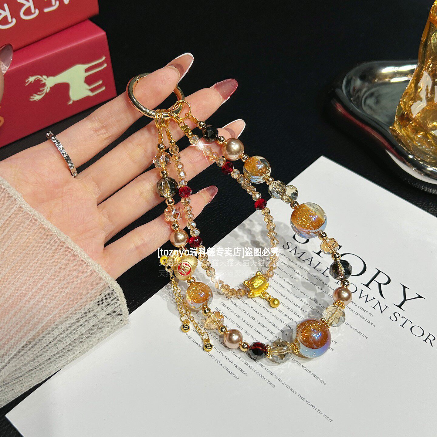 新中式红色手机链金福袋流苏招财猫吊坠马年精致链条爆闪水晶手腕挂链高级好看漂亮手链本命年聚财短款挂件壳