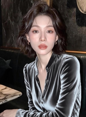2025秋季高端欧货洋气上衣小众不撞款超好看独特漂亮灰色丝绒衬衫