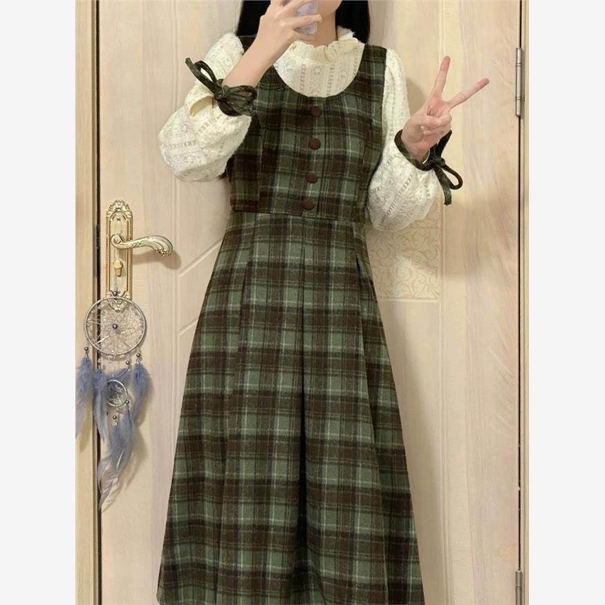 法式覆古绿色格纹连衣裙子女秋装新款学院风小个子假两件背带长裙