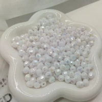 Белые бусины из рогов разных размеров (50 г в пакетике)