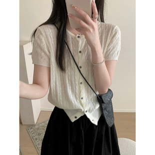 含10羊毛 针织衫 26年春学院简约麻花短袖 TOMORROW