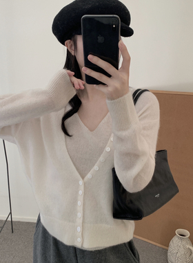 26早春百搭单排扣外搭v领羊绒羊绒衫（含37.3绵羊毛）