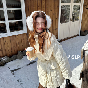 90白鸭绒奶油色系保暖羽绒服外套(配披肩,腰绳)不退不换