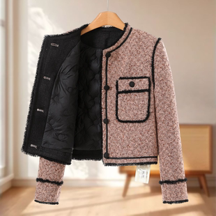 新款 冬季 流苏边带珠片显年轻小香风羽绒服503 女装 俪