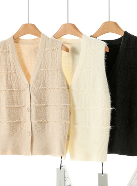 【贝】 V领纯色单排扣休闲针织马甲219秋季新款女装