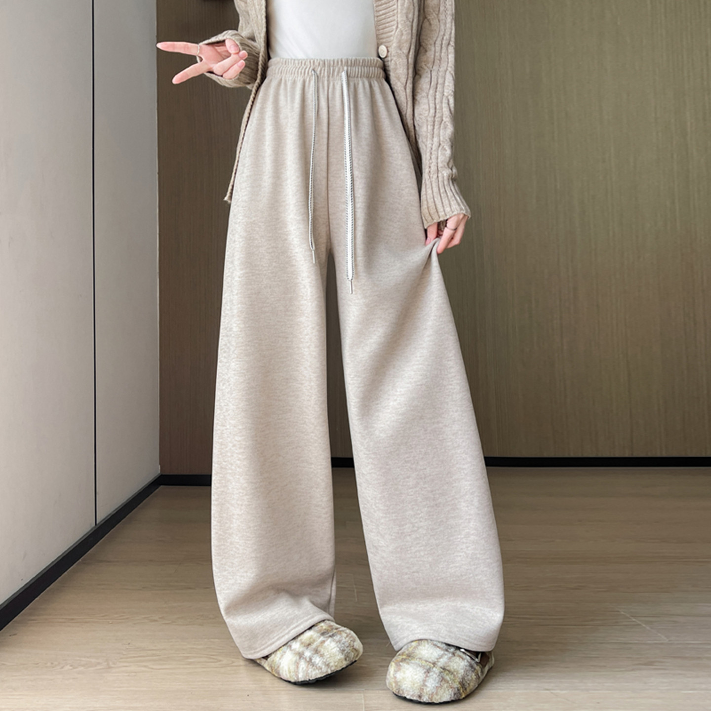 秋冬新款加绒加厚高腰休闲卫裤女松紧腰保暖阔腿裤宽松糯米长裤子,女装/女士精品,卫裤,淘宝优惠券,粉丝福利购,淘宝优惠卷