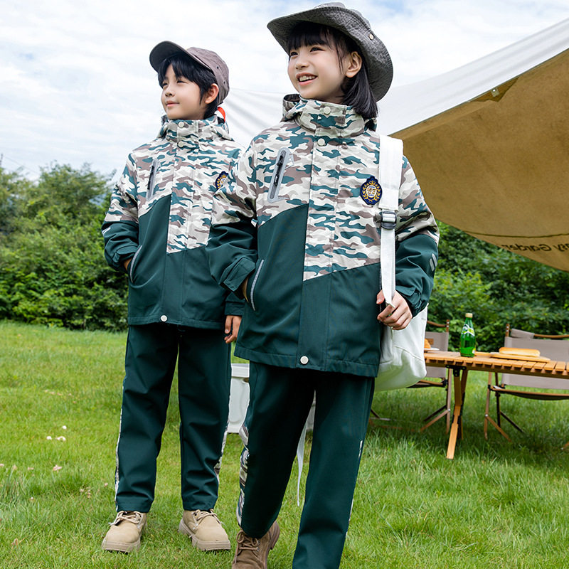 幼儿园园服秋冬男童军训迷彩运动服女童班服小学生校服套装冲锋衣怎么看?