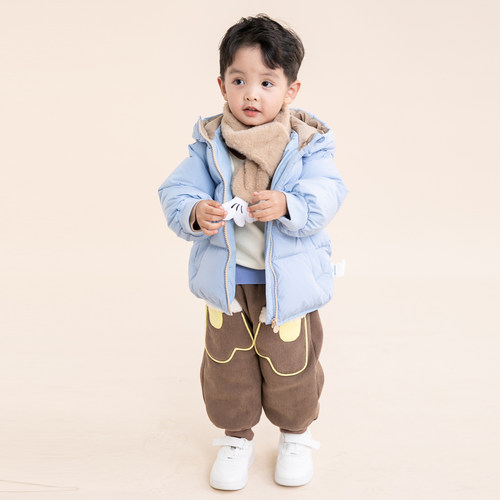 冬季男童短款连帽羽绒服