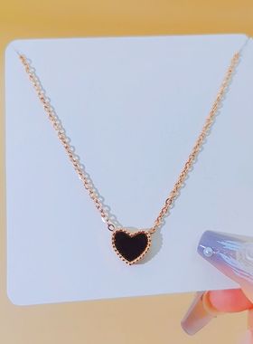 不掉色红黑双面爱心项链女