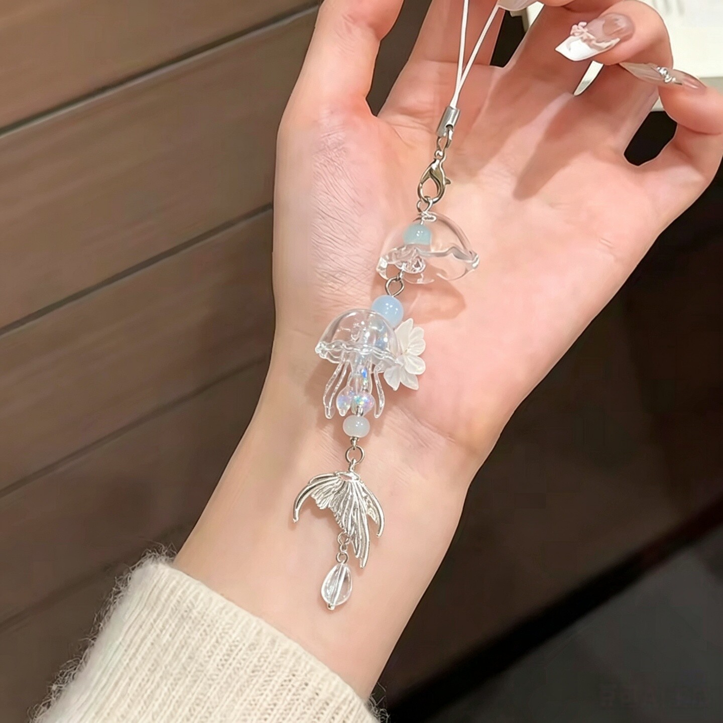 人鱼泪风铃高颜值钥匙扣包包挂件图片