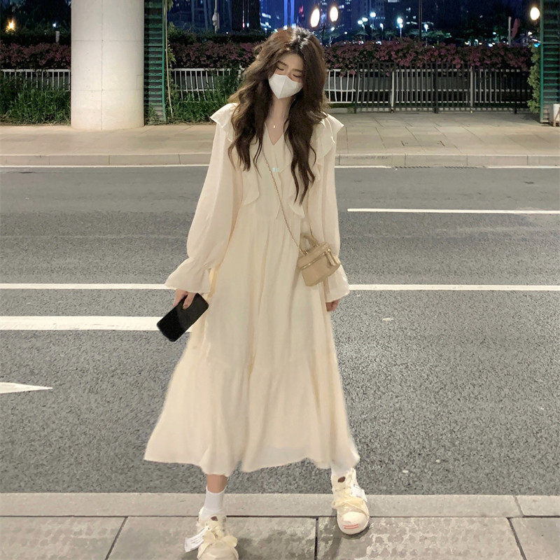 甜美桔梗裙温柔法式学院风收腰宽松显瘦连衣裙女学生荷叶边仙女