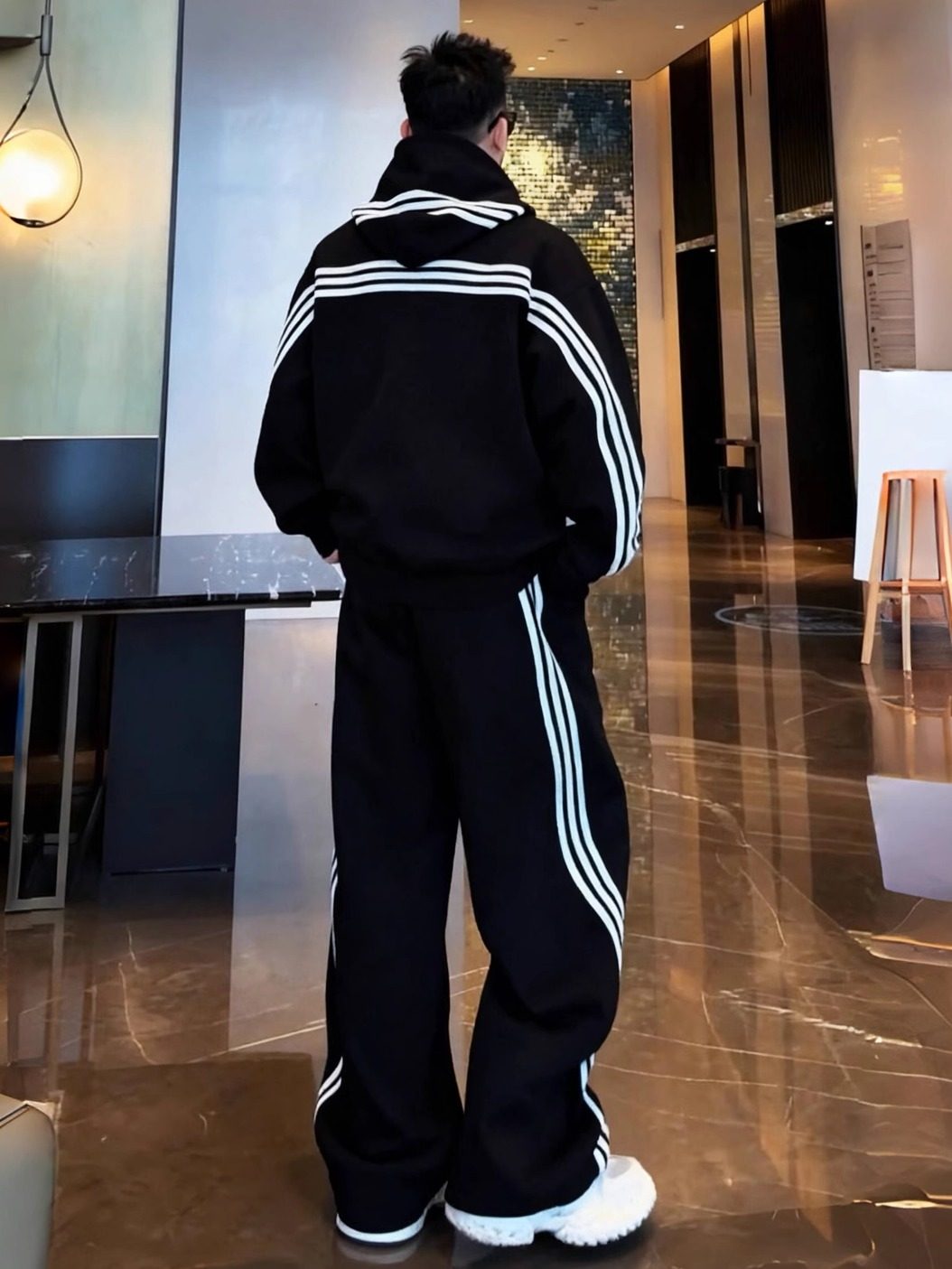 美式三条杠休闲运动套装男士春秋季潮牌连帽半拉炼卫衣卫裤两件套