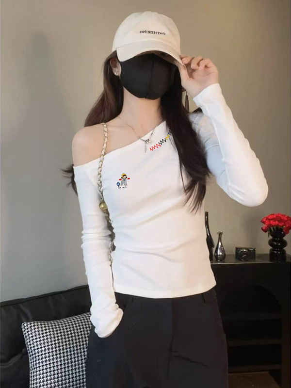 欧货白色修身斜肩长袖t恤女春秋内搭打底衫辣妹纯欲一字露肩上衣