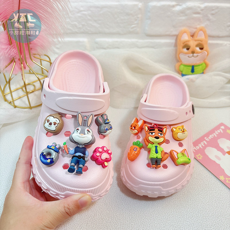 儿童宝宝粉色夏季洞洞鞋女款洗澡防滑软底2026年新款卡通室内拖鞋