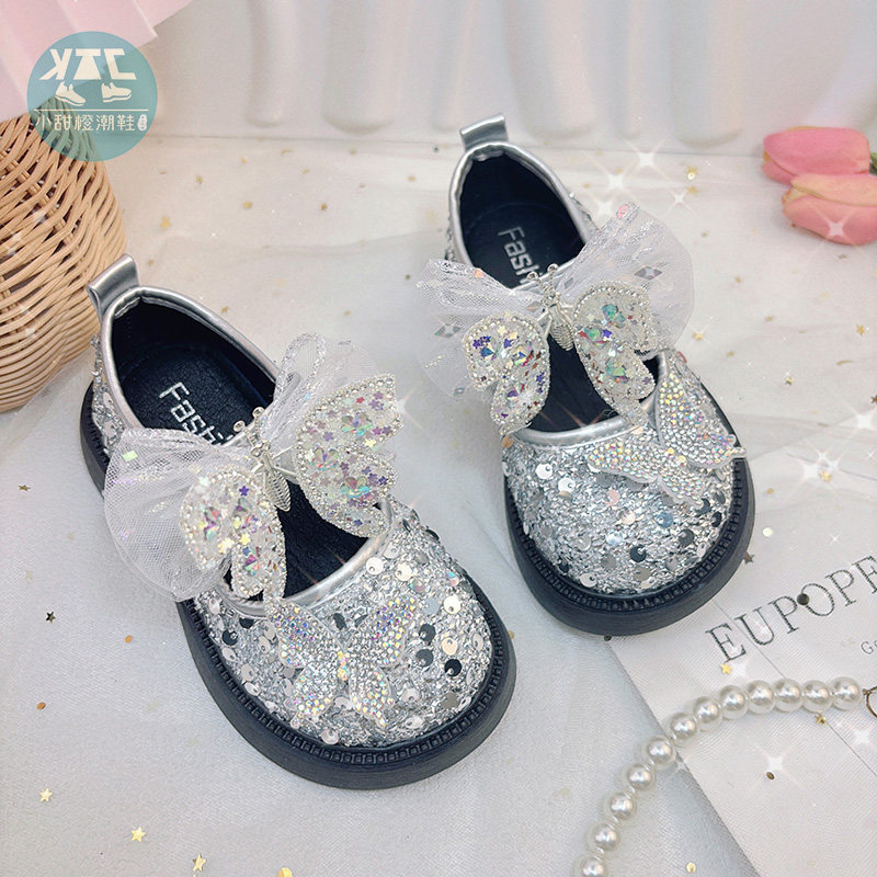 银色皮鞋女童平底公主鞋宝宝幼儿童女宝乐福鞋子防滑2026春季新款
