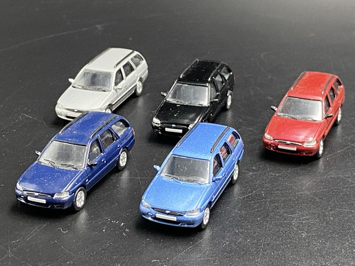 PCX 1:87 福特 Ford Escort MK7 旅行车  汽车模型 ho比例 散包