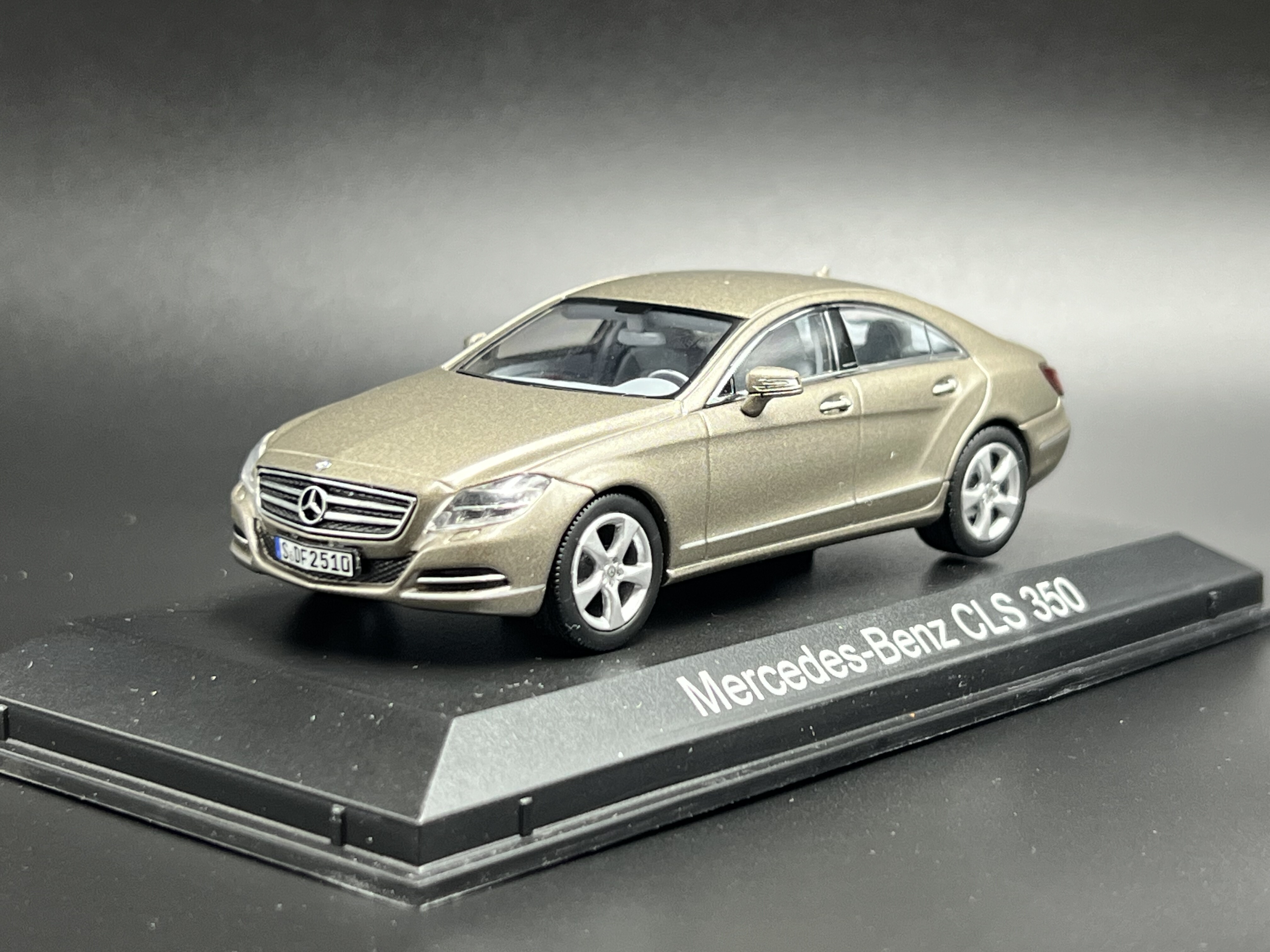 Norev 诺威尔 1/43 梅赛德斯 奔驰 CLS350 老款 合金汽车模型